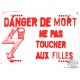 T-Shirt humoristique moulant "Ne pas toucher aux filles", Rouge détail