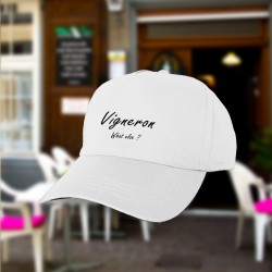 Casquette - Vigneron, What else ? (quoi d'autre ?) pour se protéger lors des vendanges ou, lors de la fête des vendanges ?