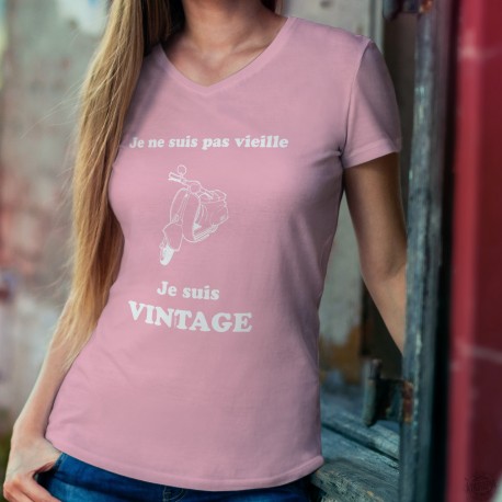 T-shirt coton Dame - Vintage Vespa, scooter italien de légende et texte humoristique "Je ne suis pas vieille, je suis vintage"