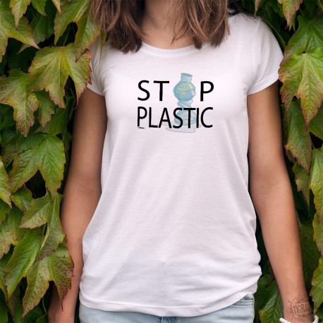 STOP PLASTIC ★ Die Erde in einer Plastikflasche ★ Frauen T-shirt