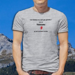 Les hommes ne sont pas parfaits ! mais les Valaisans en sont sacrément proches ★ T-Shirt homme écusson Valaisan