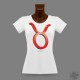 Frauen Slim T-shirt - Sternbild Stier in 3D, Rot