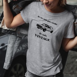 Vintage VW Golf GTI MK1 ★ Je ne suis pas vieille, je suis Vintage ★ T-Shirt décontracté dame Volkswagen