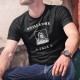 Gillaume Tell ✚ Helvetia ✚ T-Shirt coton homme. Avec ★ Dame Helvetia ★, Gillaume Tell est une icône emblématique de la Suisse 