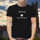 Un dzodzet remplit son VERRE aussi vite que possible ✚ aussi lentement... ✚ T-Shirt coton homme fribourgeois