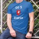 100 pourcent Gruérien ★ T-Shirt coton homme, écusson du district de la Gruyère, une Grue sur fond rouge