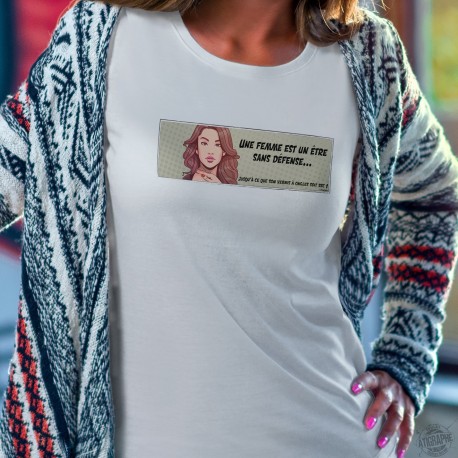 Une femme est un être sans défense ★ Pop Art Girl ★ T-Shirt donna