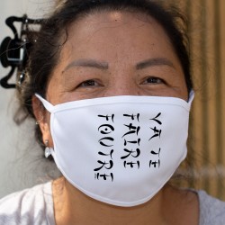 Va te faire foutre ✪ écriture japonaise ✪ Masque en tissu. Si vous n'arrivez pas à lire, tournez la tête à droite
