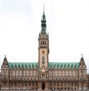 Le parlement de Hambourg - après correction de la perspective