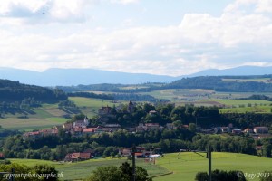 Le village de Rue en contre-bas