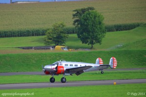 Atterrissage du premier Beechcraft