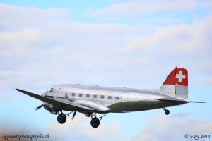 Le Douglas DC3 Swissair au décollage