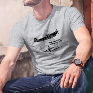 Le T-shirt Supermarine Spitfire rendant hommage à cet appareil de légende. 