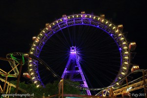 La Grande Roue illuminée de nuit